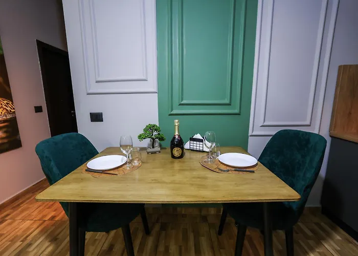 October 公寓 地拉那